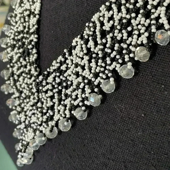 Guatemalan hand, beaded collar statement, necklace - Picture 2 of 4